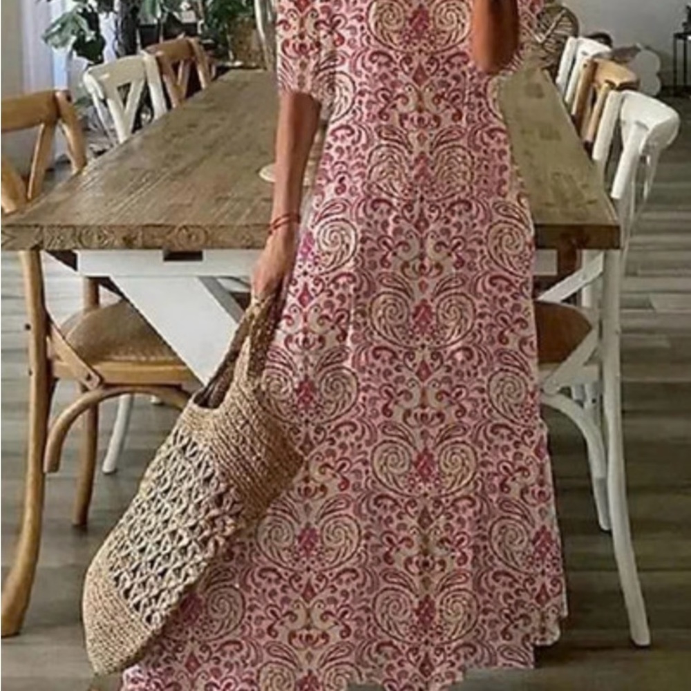 Elegant Pink Patterned Maxi Dress